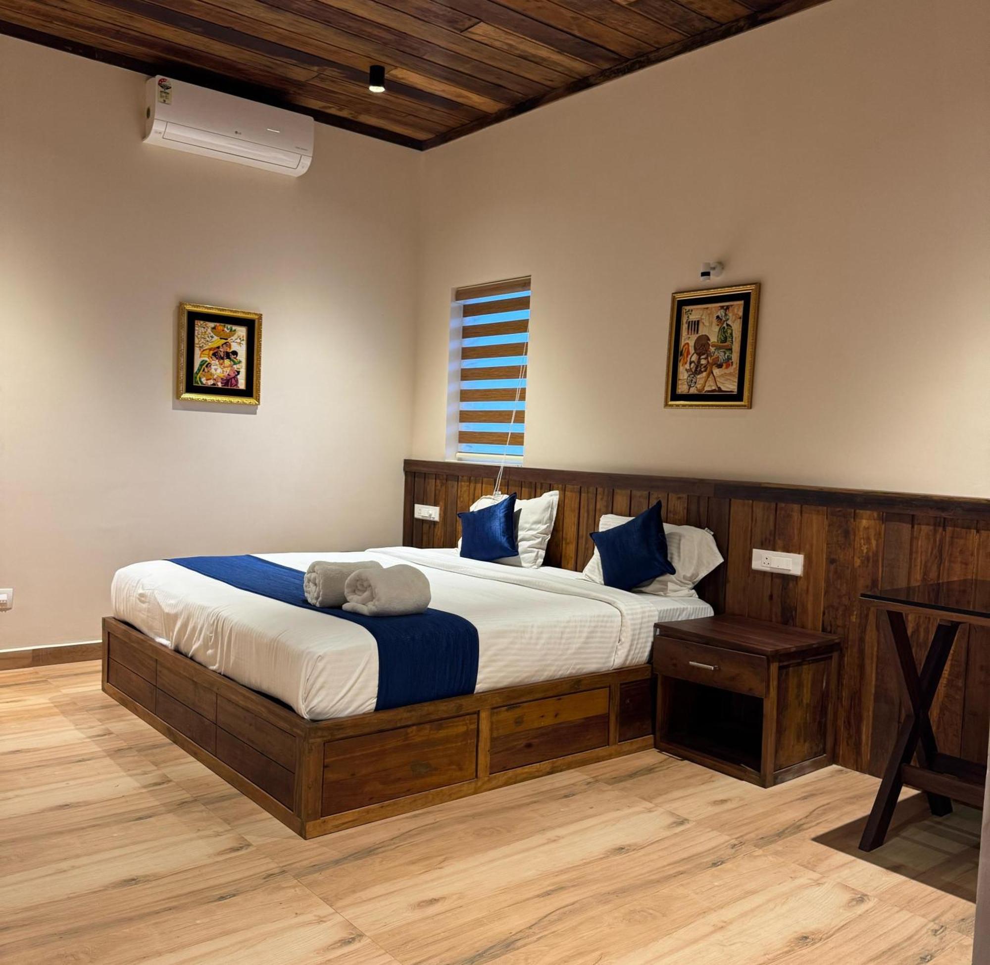 Munnar Blue Mist Bed & Breakfast Exterior photo